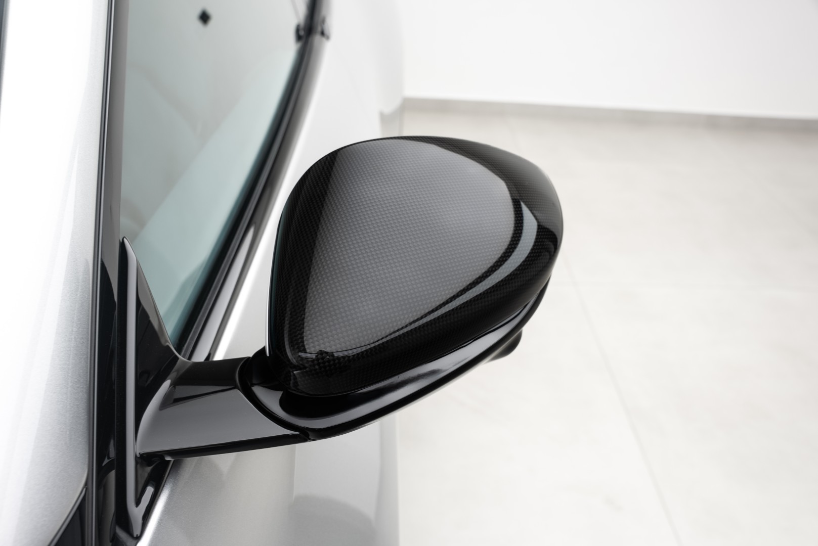 2025 FERRARI PUROSANGUE | FULL CARBON | ATELIER CAR | MASSAGE SEATS | HIGH SPEC | MAIN DEALER SERVIC